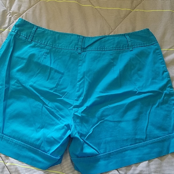 Courtenay 20W Shorts - Picture 4 of 4